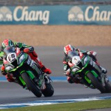Three-way battle sees the Sykes triumph over teammate Rea